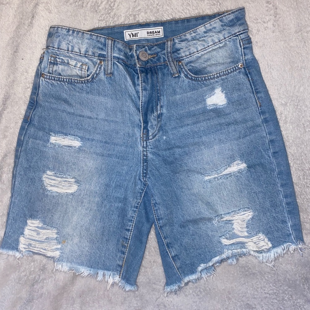 HIGH RISE BOYFRIEND JEAN SHORTS